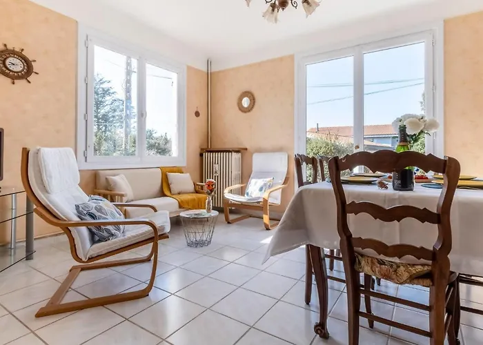 Les Albatros By Interhome * Pornic