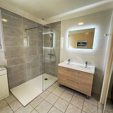 Les Albatros By Interhome Semesterbostad